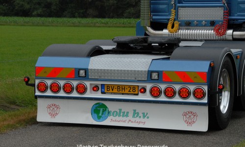 VLASTUIN-ACHTERBUMPER-119