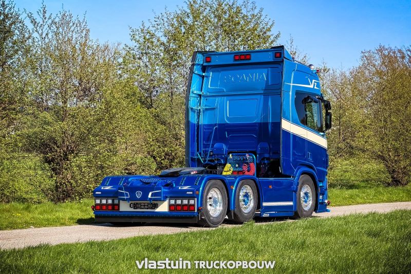 VLASTUIN-OPBOUW-311