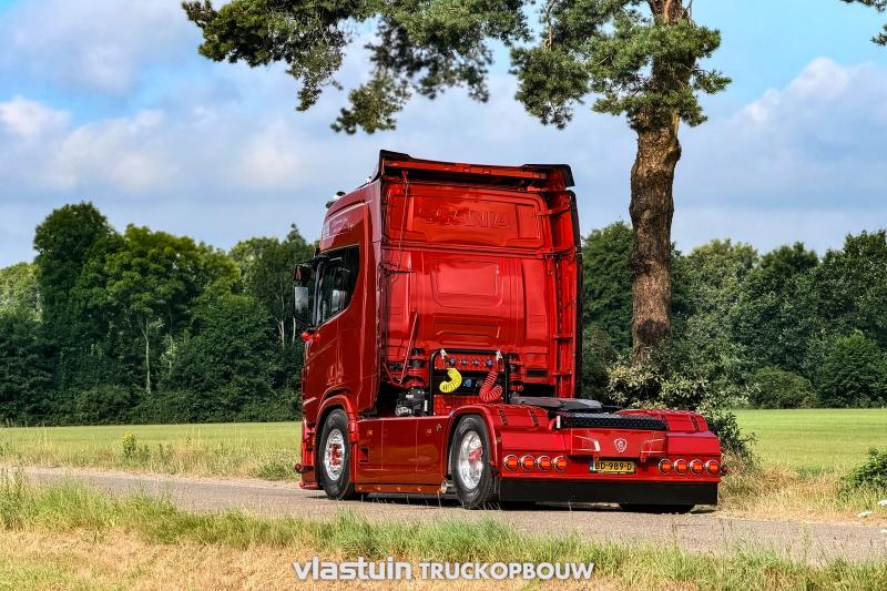 VLASTUIN-OPBOUW-320