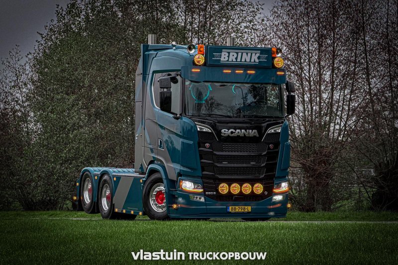 TRUCKS-526