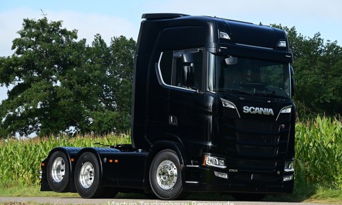 TRUCKS-326