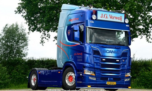 TRUCKS-452