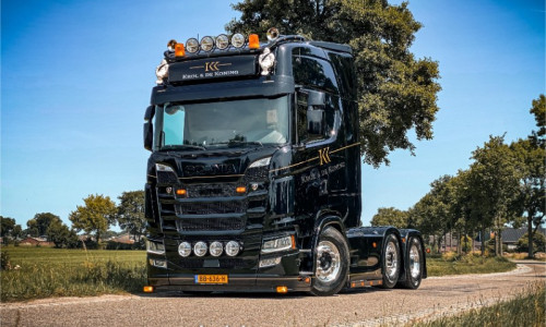TRUCKS-514