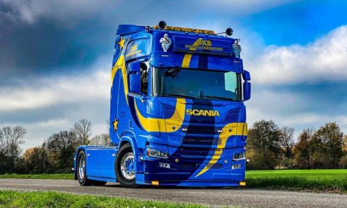 TRUCKS-525