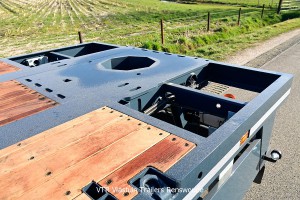 Vlastuin-flatbed-111